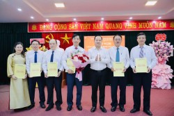 Trung tâm Khuyến nông Nghệ An tổ chức hội nghị công bố quyết định về công tác cán bộ của Giám đốc Sở Nông nghiệp và Môi trường