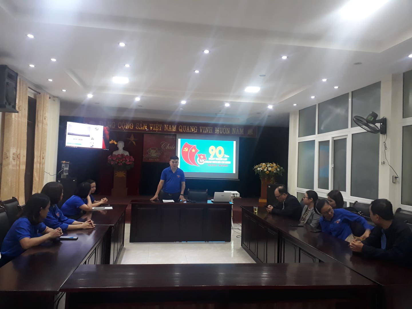 Đoàn thanh niên Trung tâm Khuyến Nông Nghệ An tổ chức sinh hoạt chính trị chủ đề “Tự hào người đoàn viên”