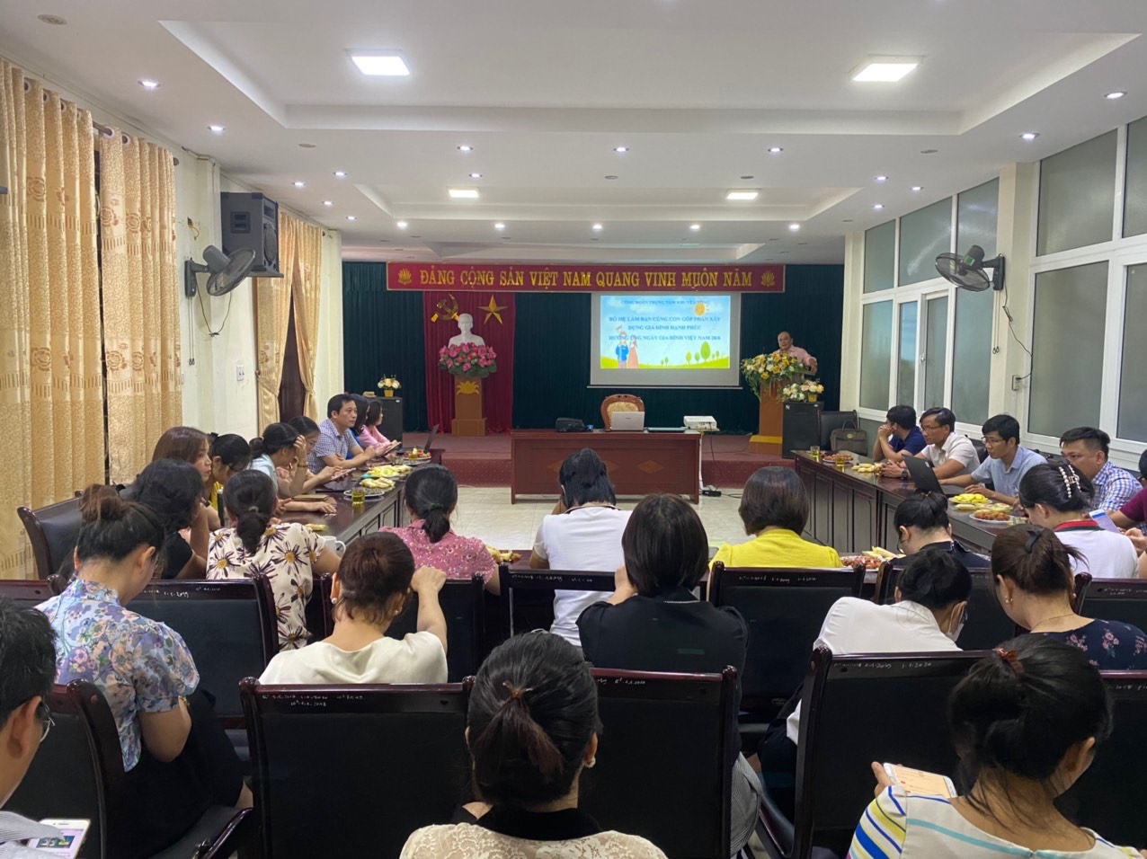 Công đoàn Trung tâm Khuyến nông Tổ chức Tọa đàm, nói chuyện chuyên đề hưởng ứng kỷ niệm ngày gia đình Việt Nam