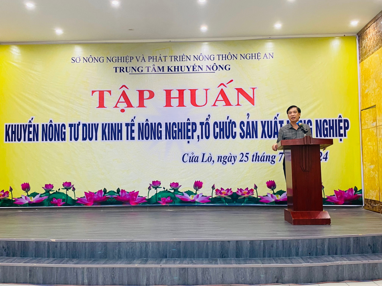 Trung tâm Khuyến nông Nghệ An tổ chức tập huấn khuyến nông tư duy kinh tế nông nghiệp, tổ chức sản xuất nông nghiệp