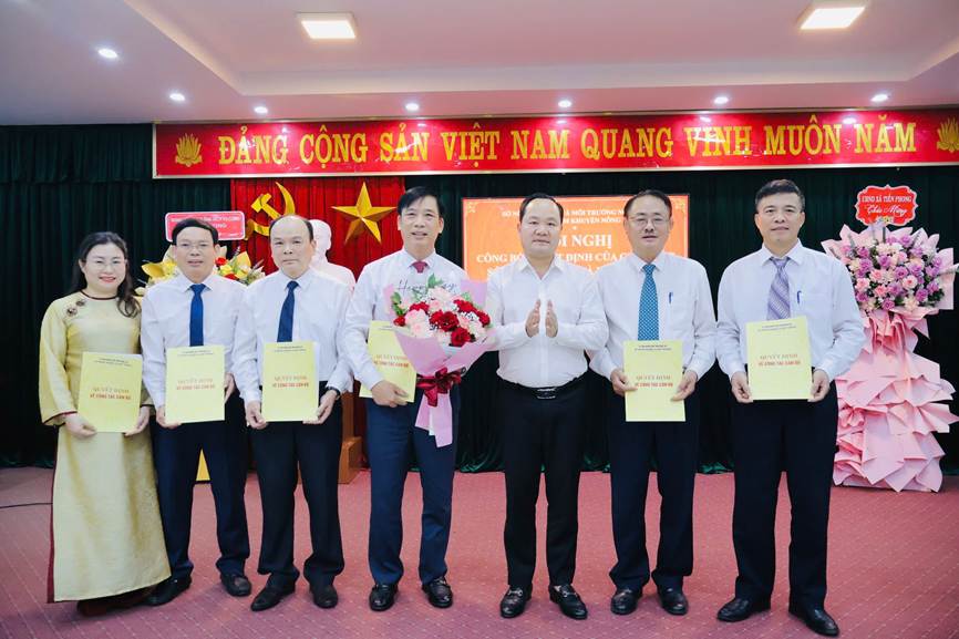 Trung tâm Khuyến nông Nghệ An tổ chức hội nghị công bố quyết định về công tác cán bộ của Giám đốc Sở Nông nghiệp và Môi trường