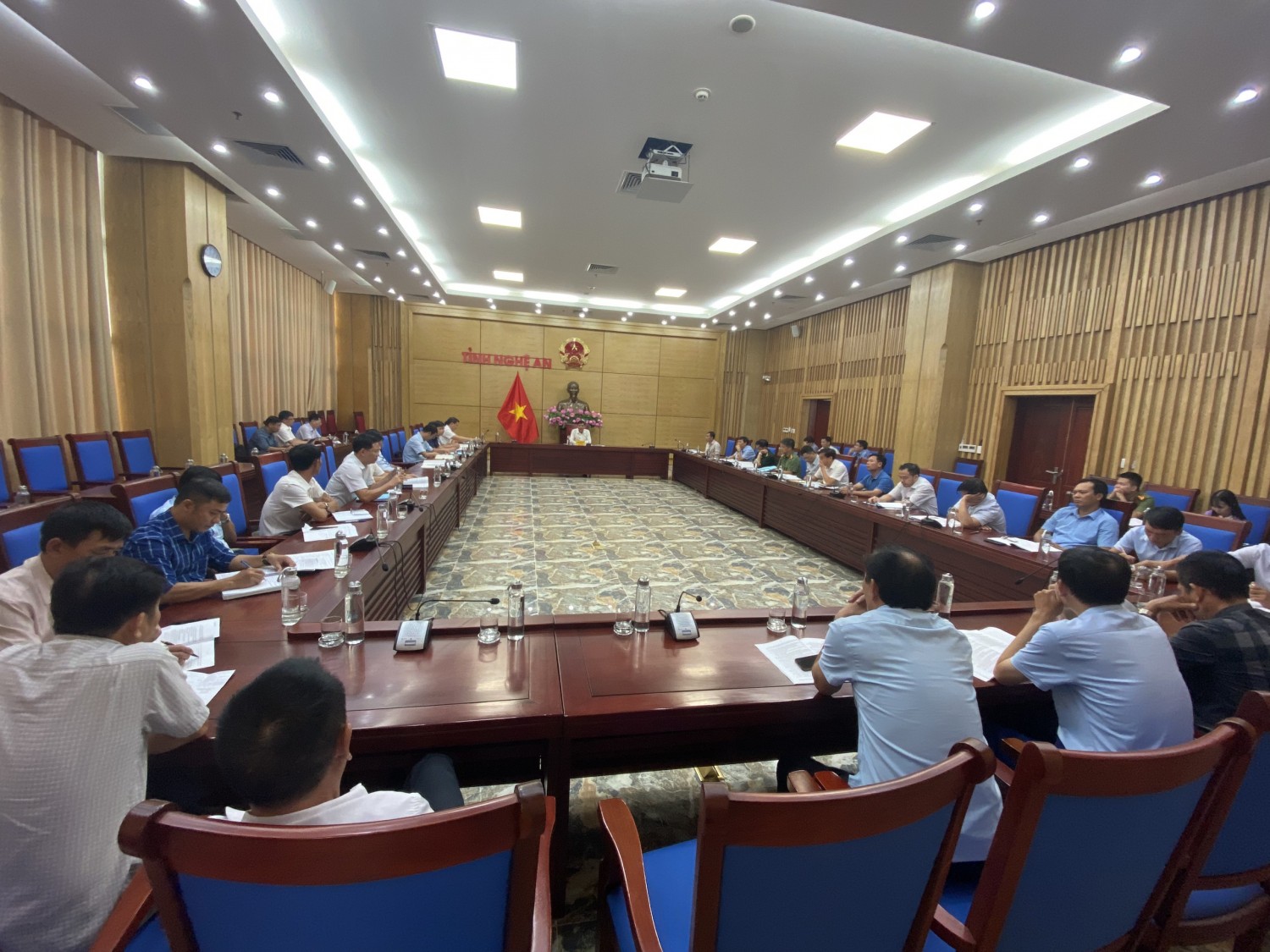 UBND Tỉnh Nghệ An tổ chức Hội Nghị bàn về giải pháp nâng cao hiệu quả và tháo gỡ khó khăn trong khai thác hải sản.