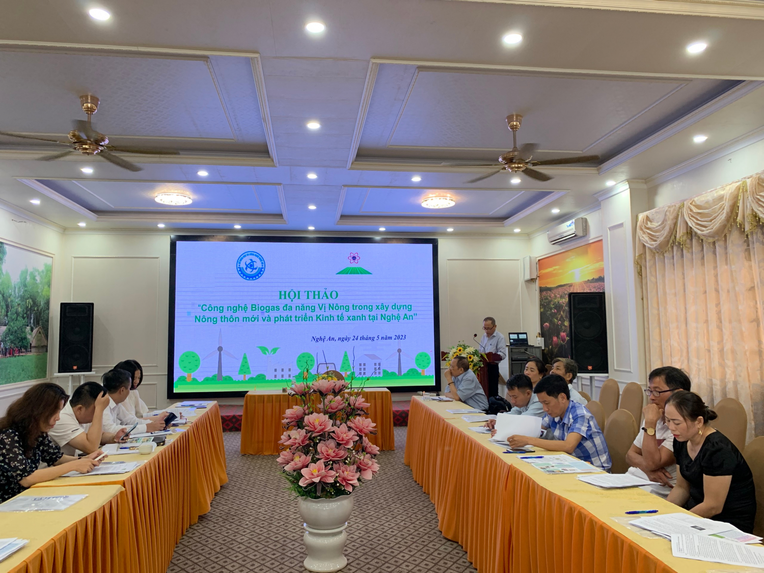 Hội thảo “Công nghệ Biogas đa năng Vị Nông trong xây dựng nông thôn mới và phát triển kinh tế xanh tại Nghệ An”.